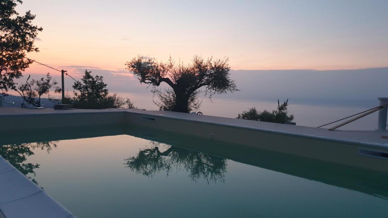فيبو فالينتيا Villa Kiru المظهر الخارجي الصورة